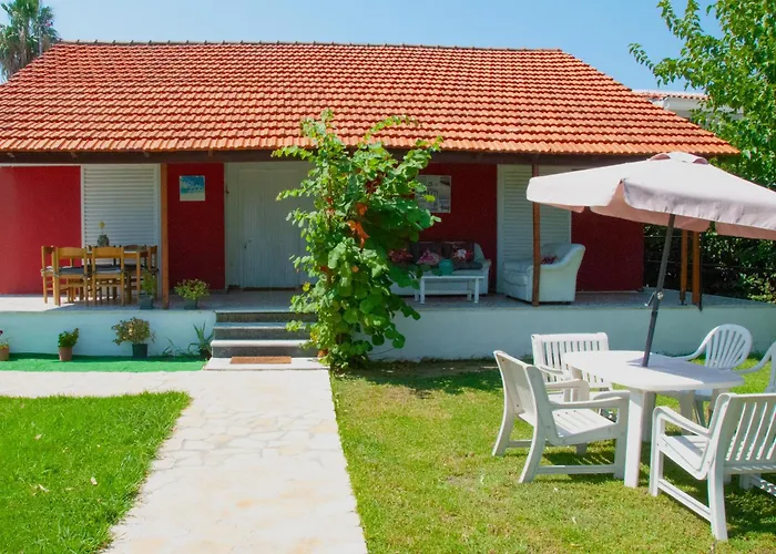 LeMaMi Beachfront Villas